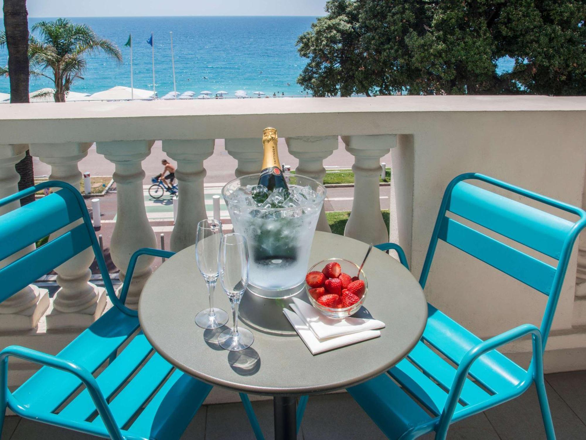 Mercure Nice Marche Aux Fleurs Екстериор снимка